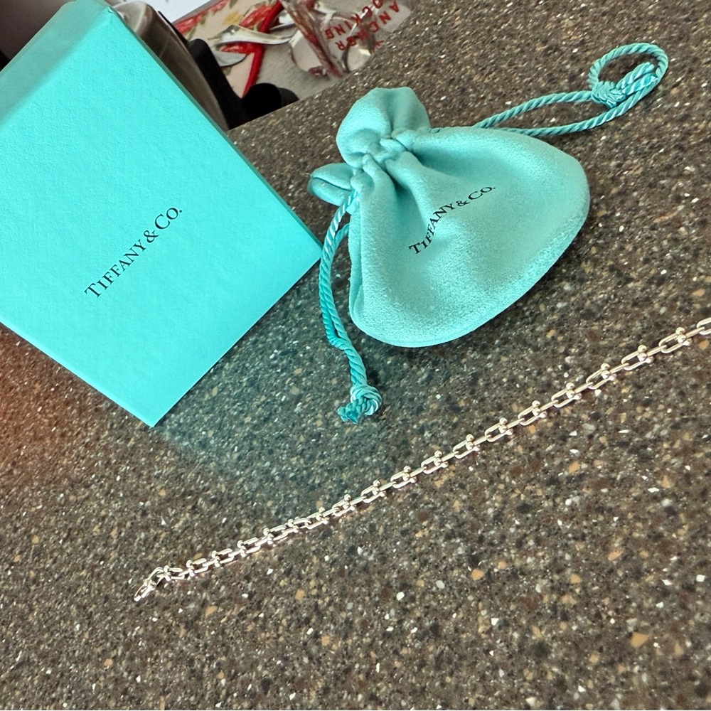 Tiffany & Co. Silver Chain Bracelet with Blue Pouch